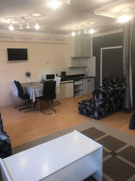 Respect Apartament Hévíz Eksteriør billede